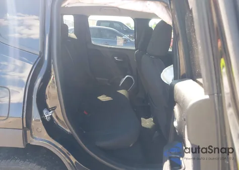 2018 Jeep Renegade Latitude 4X4 z USA, uszkodzony, nr VIN ZACCJBBB9JPH04004